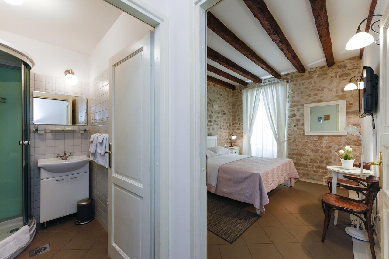 Accomodation Gina Zadar Bagian luar foto