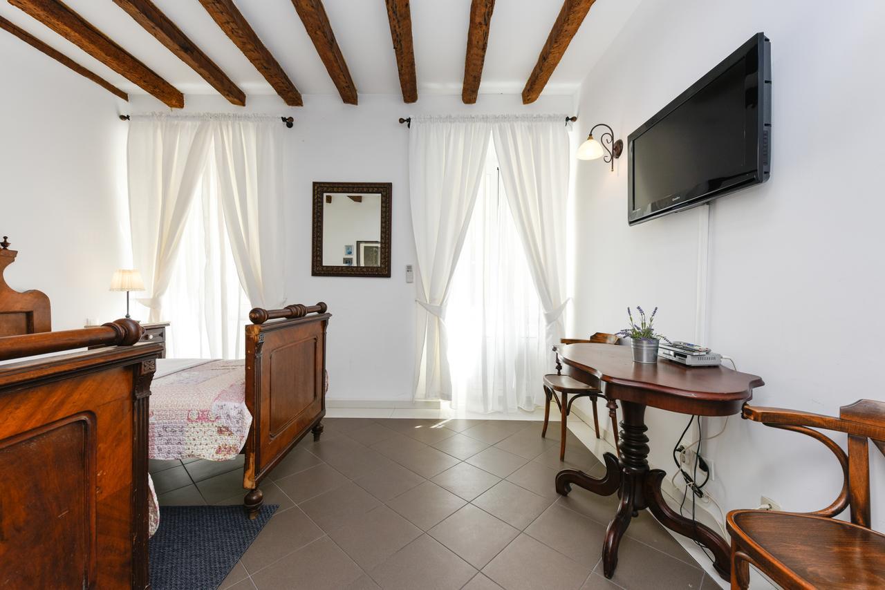 Accomodation Gina Zadar Bagian luar foto